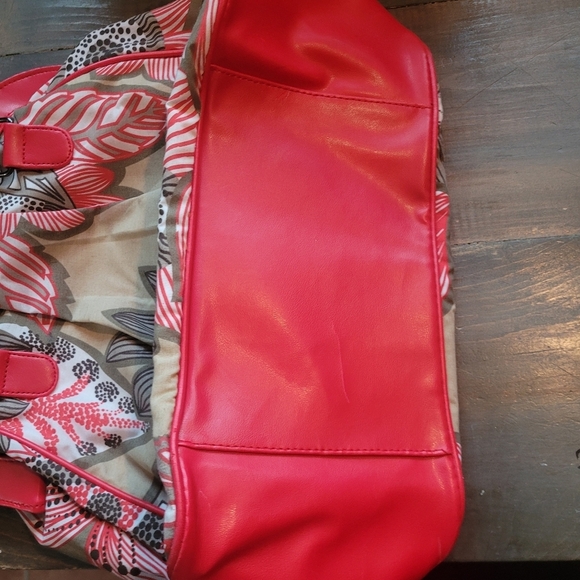 Clarins Red Floral Tote Bag - Picture 6 of 6